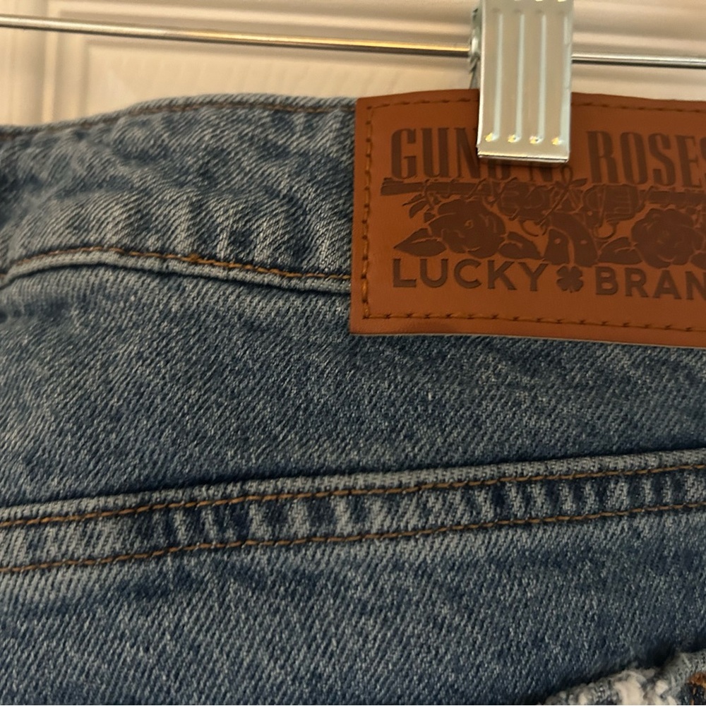 Lucky Brand Guns and Roses Relaxed Fit Jeans, EUC, size 29, inseam 31”. - Picture 6 of 10